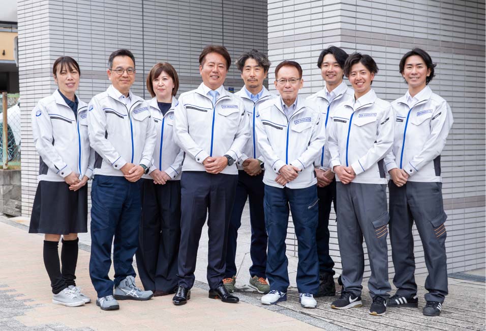 社員集合写真