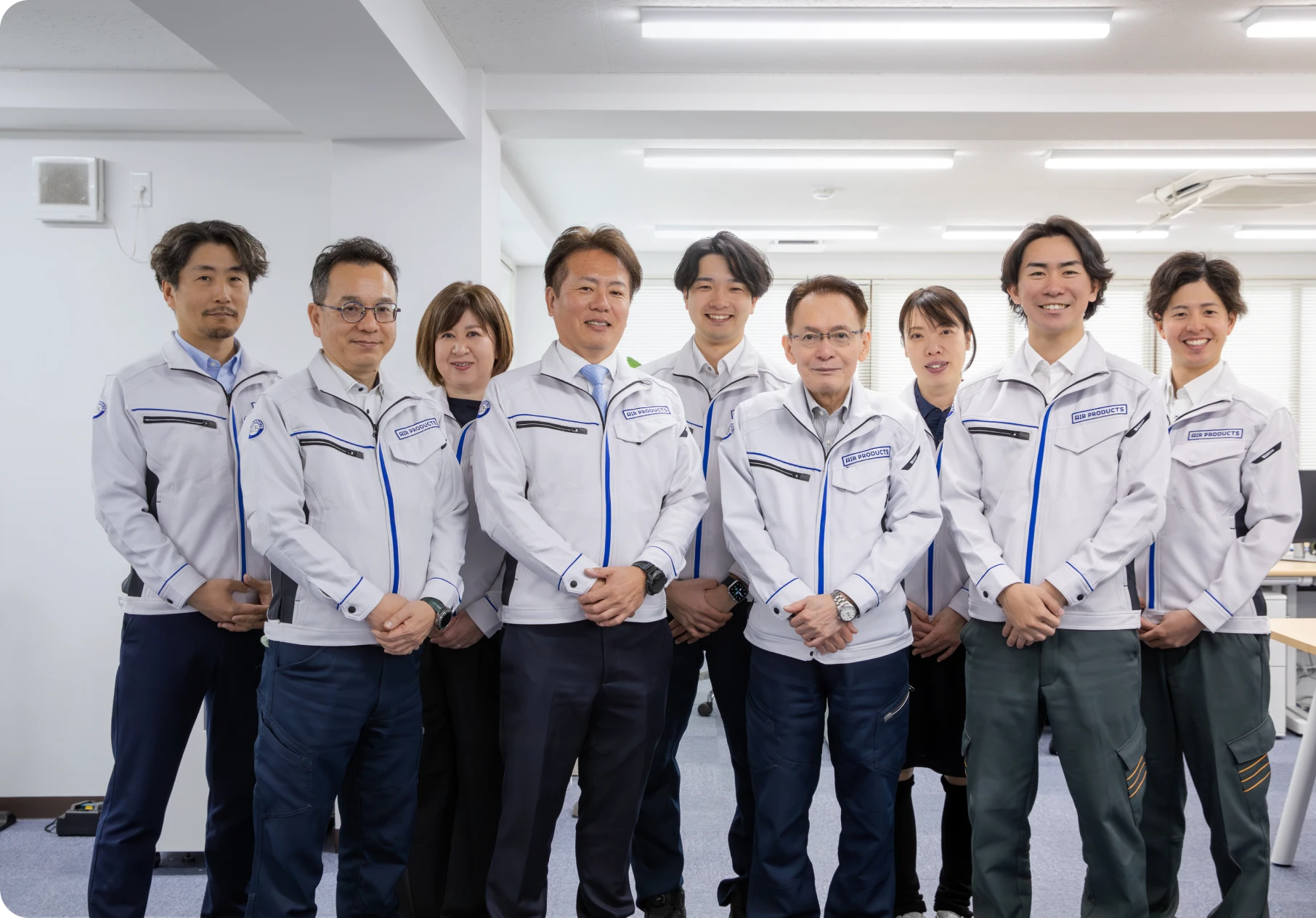 社員集合写真